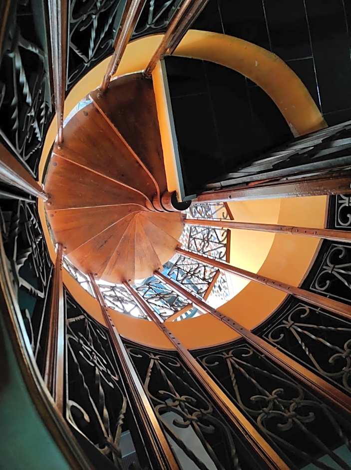 Apartamentos Gaudi Style