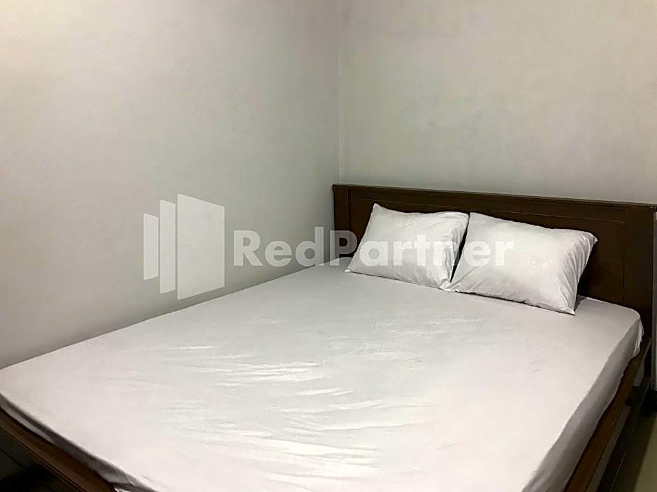 Salim Living RedPartner