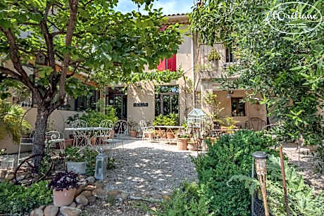 CHAMBRES D'HÔTES L'Oréliane en Provence SPA