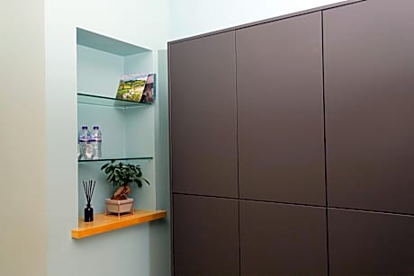 Private Bed in a Dorm for 6