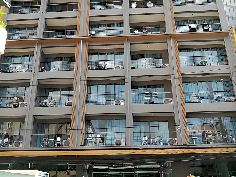 The Scenery City Hotel