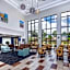 Days Inn & Suites by Wyndham Savannah Midtown