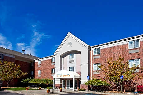Sonesta Simply Suites Detroit Southfield
