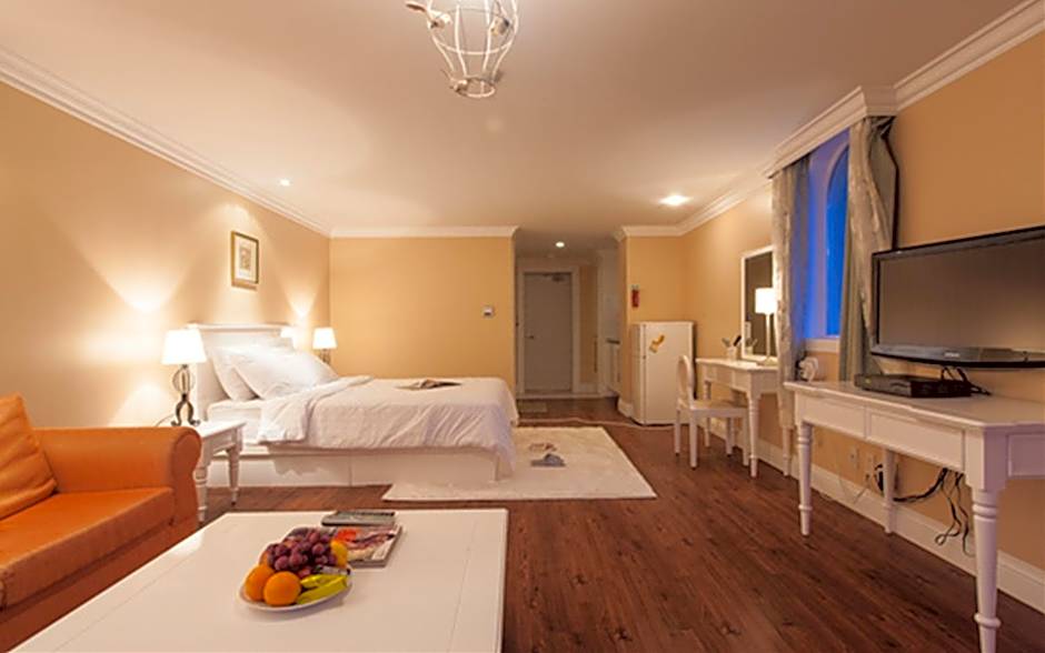 Yangyang Golden Bay Pension