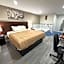 Perth Plaza Inn & Suites