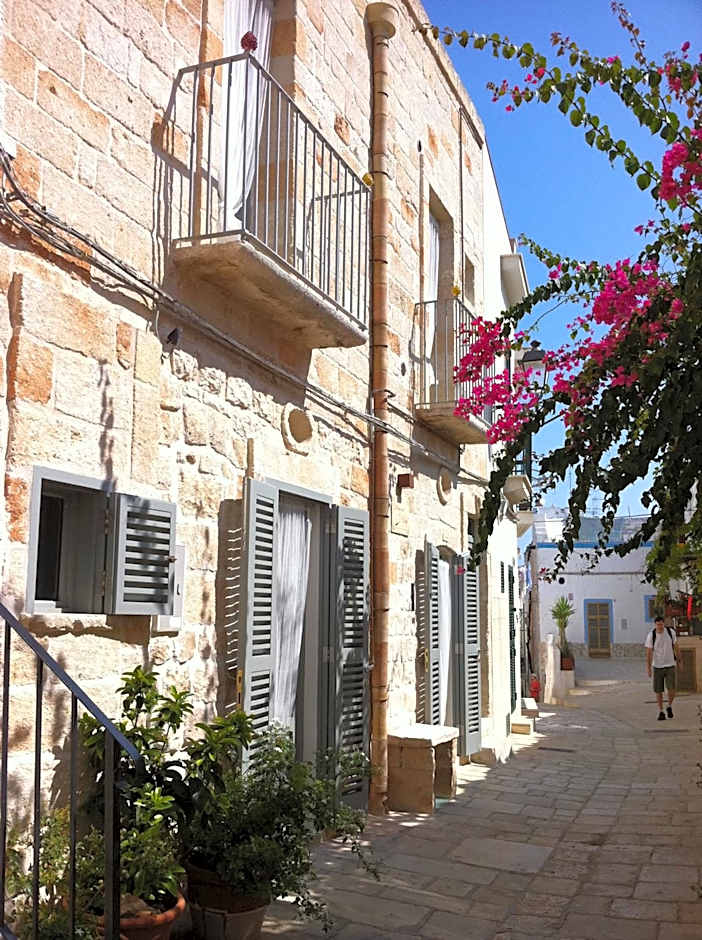 Antico Mondo Rooms & Suites