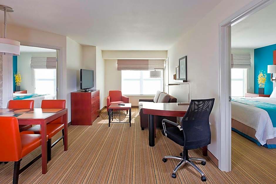 Photo 1 of 3 of 2 Bedroom Suite