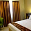 Pose In Hotel Solo