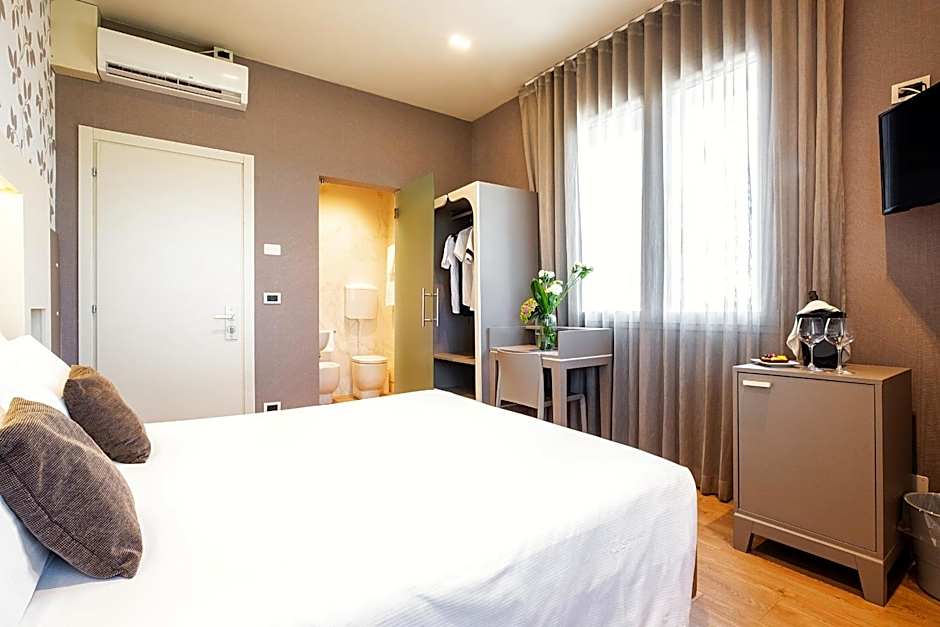 Hotel Calaluna