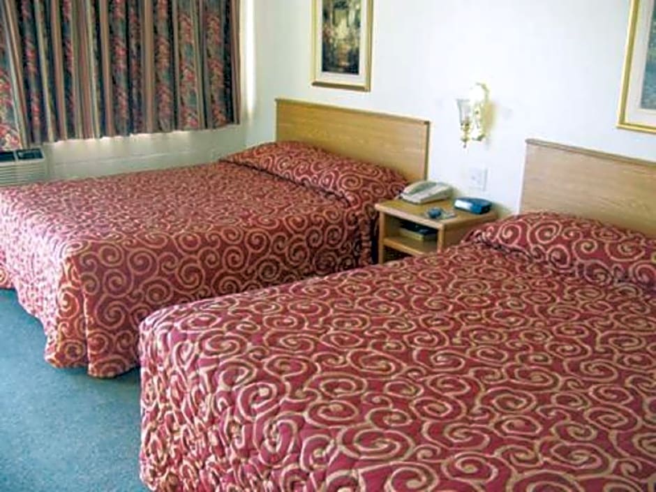Holiday Lodge Wenatchee
