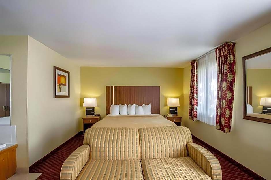 Quality Inn Mineral Point