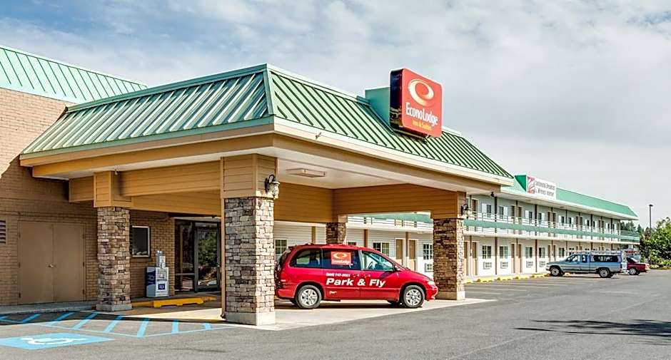 Econo Lodge Inn & Suites Spokane  Airport