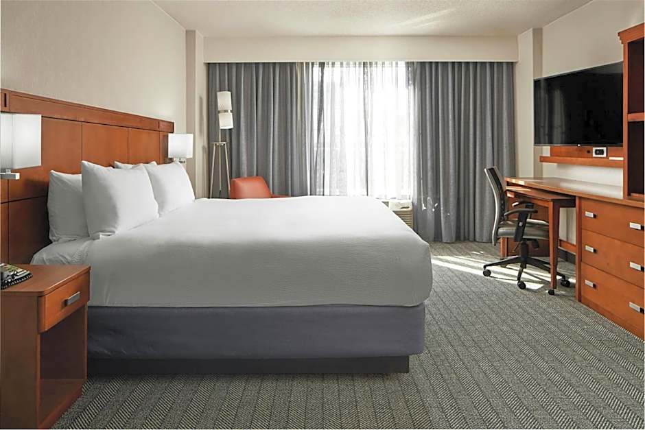 Courtyard by Marriott Charlottesville - University Medical Center