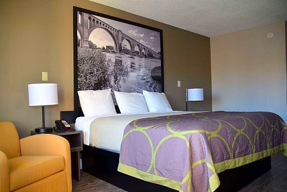 Super 8 by Wyndham Fredericksburg
