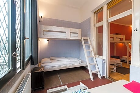 1 Person in 7-Bed Dormitory - Mixed