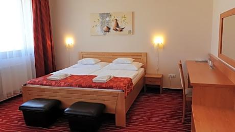 Superior Family Room