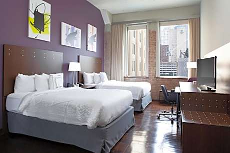 Queen Room - Hearing Accessible
