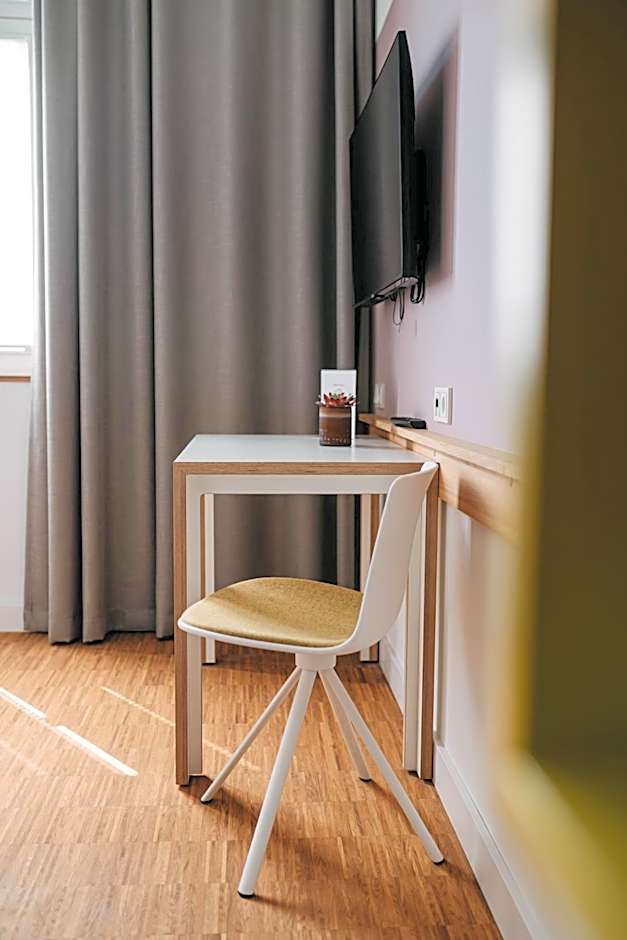 Maximilian Studios
