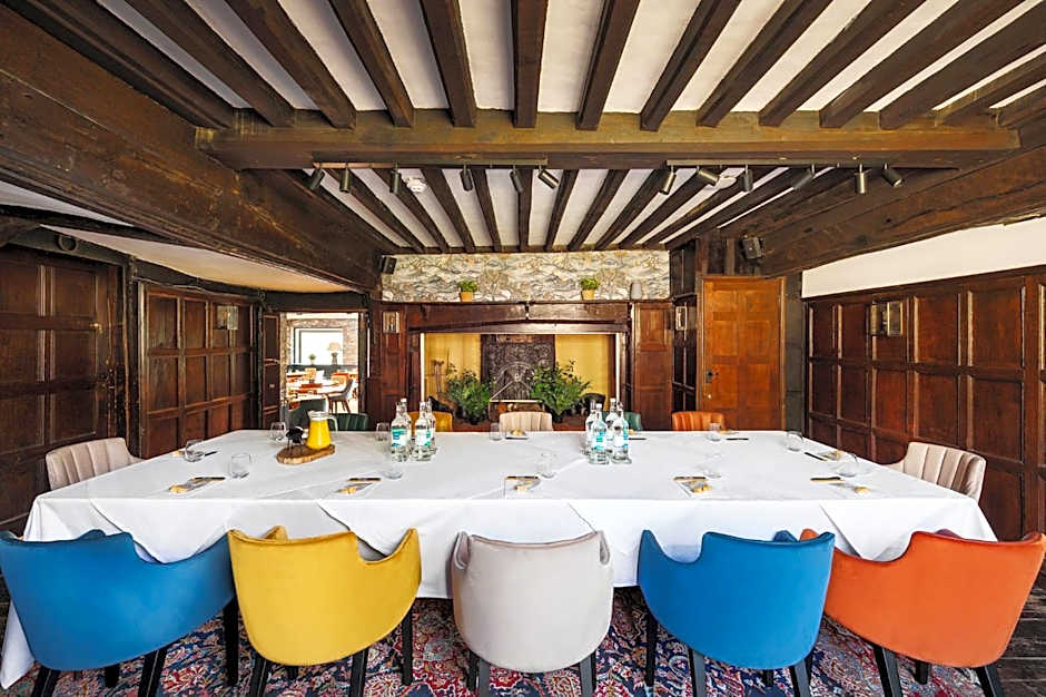 voco Lythe Hill Hotel Spa By IHG