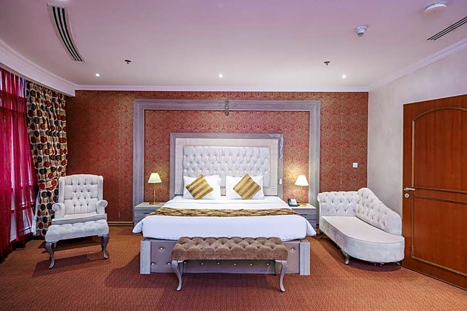 Photo 1 of 8 of Executive Suite