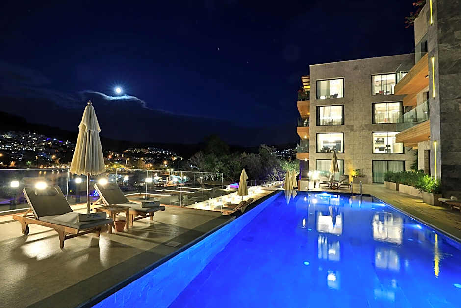 Mare Deluxe Residences  & Villas