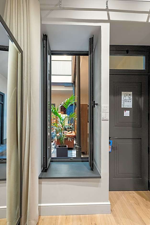 Casa Alhaja by Shiadu