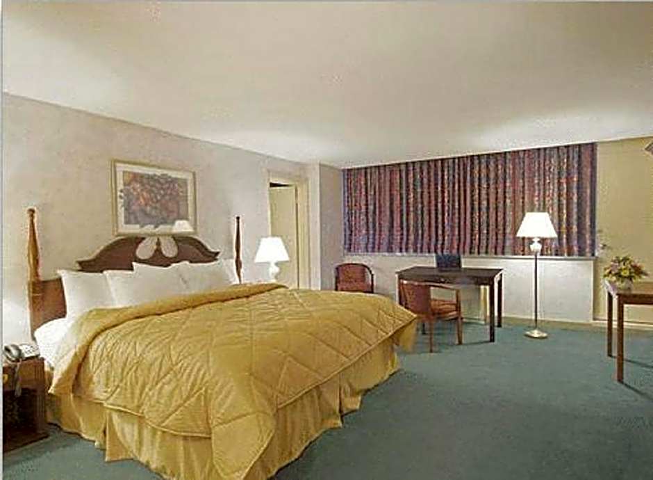 Econo Lodge Smiths Falls