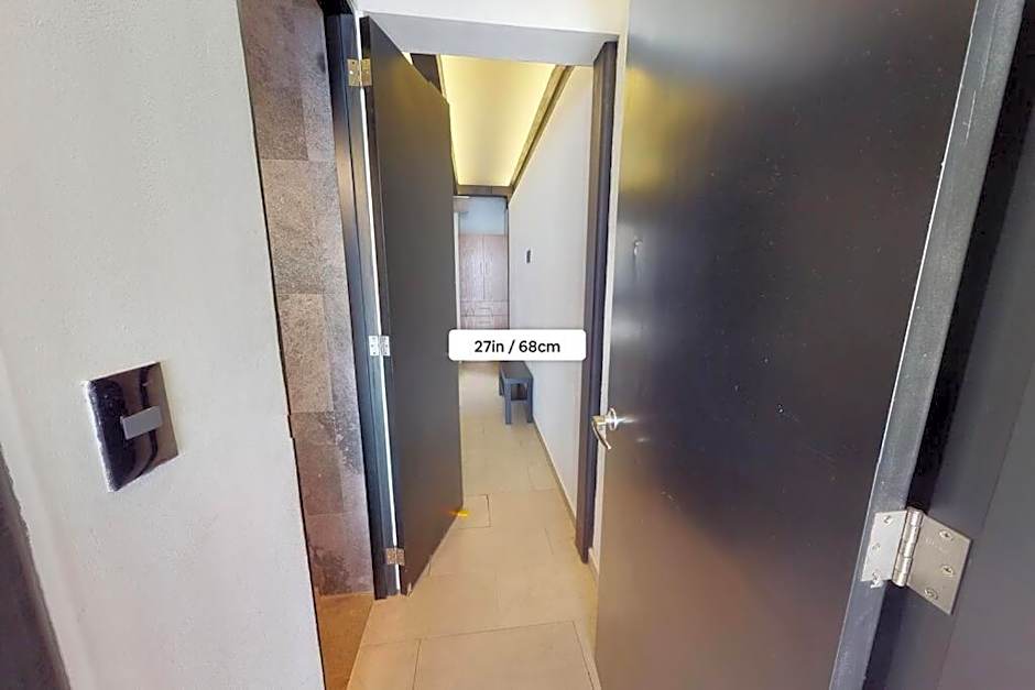 3Ph Amazing 2Bdrm 2bath private terrace fits 10