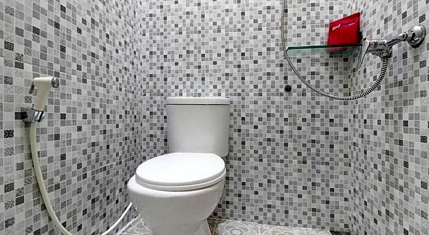 RedDoorz near Balekambang City Park