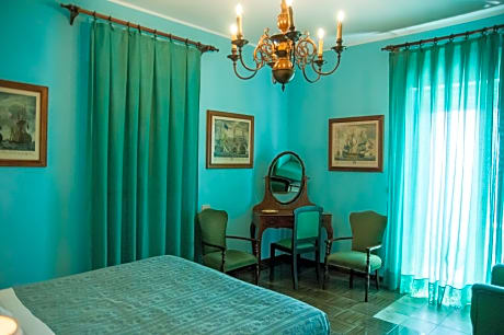 Classic Double or Twin Room with Sea View