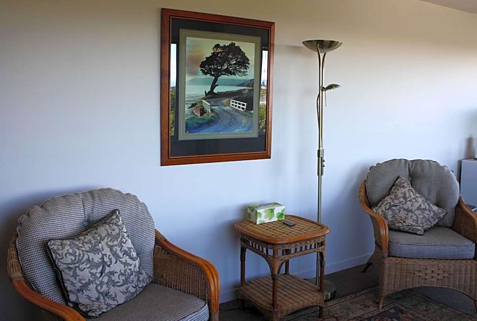 Top Of The Town Bed & Breakfast