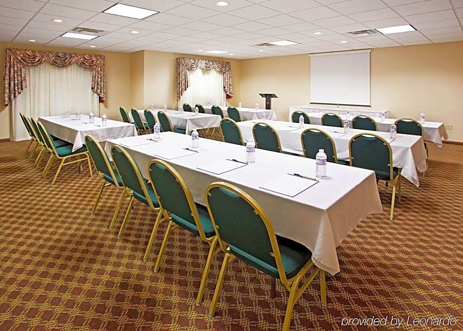 Holiday Inn Express Hotel & Suites Franklin - Oil City By IHG