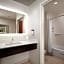 Holiday Inn Express and Suites New Orleans Airport By IHG