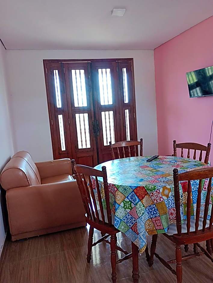 Casa inteira con piscina compartilhada