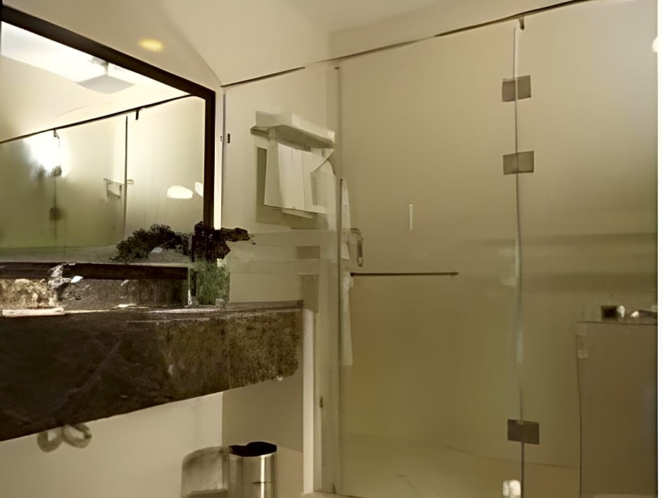 Zara Continental Hotel