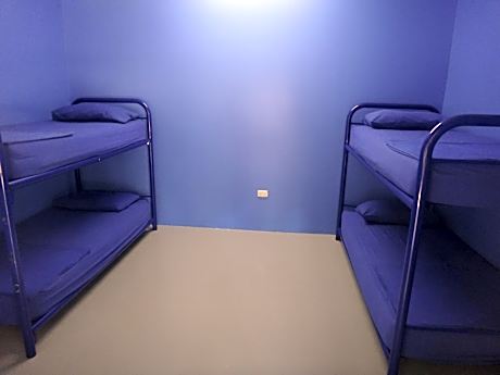 Single Bed in Dormitory Room with Air-Conditioning