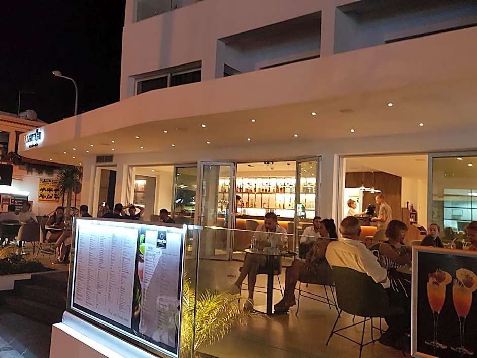 Anthea Hotel Apartments