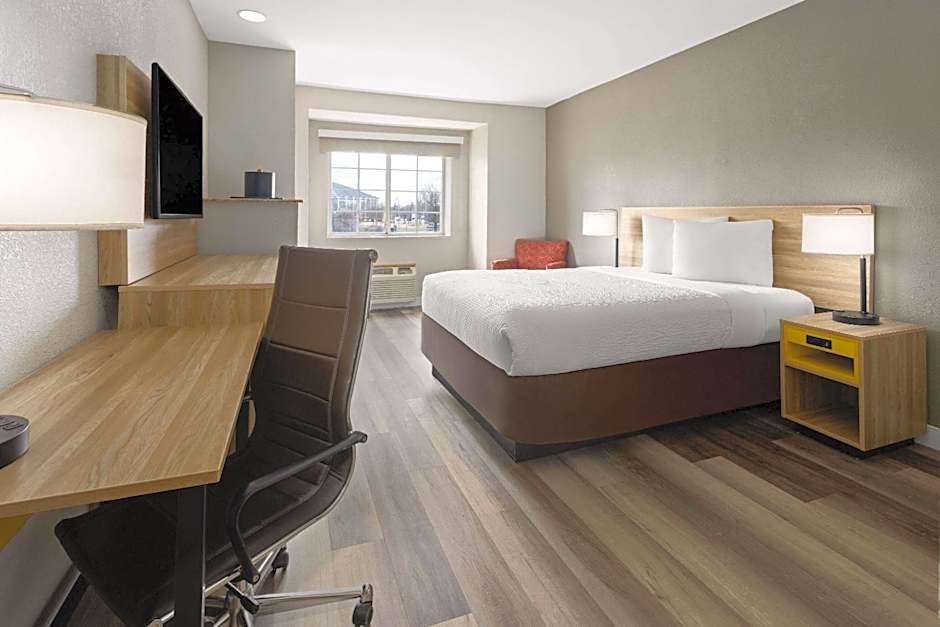 Days Inn by Wyndham Jackson Downtown