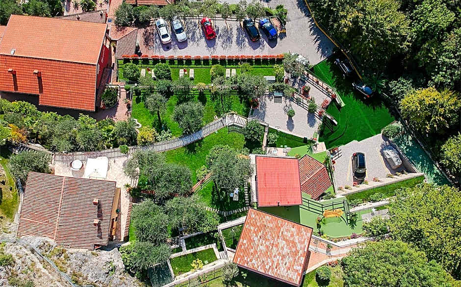 Hotel La Gardenia & Villa Oleandra
