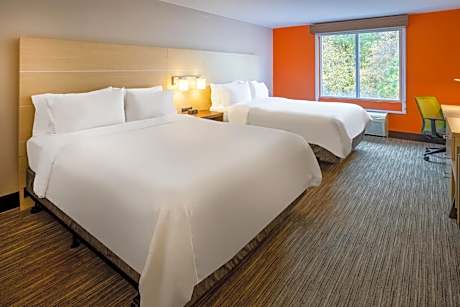 Standard Room with Two Queen Beds