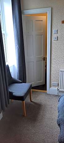 Twin Room with Private Bathroom