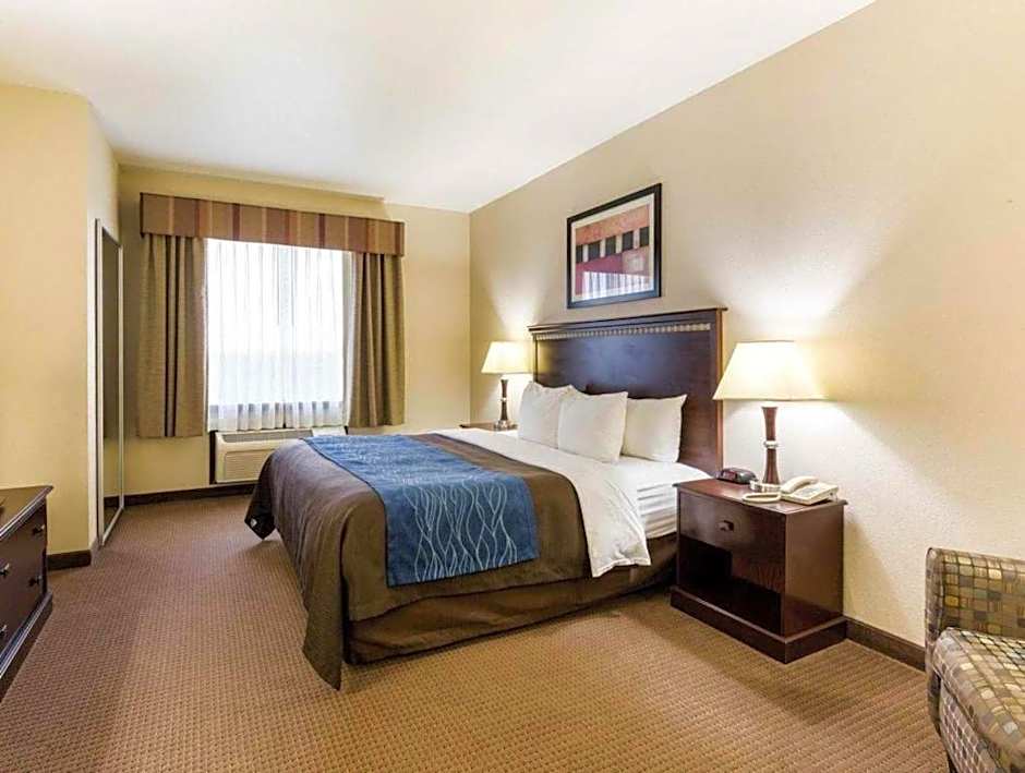 Comfort Inn & Suites