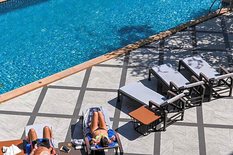 Golden Sea Hua Hin - SHA Extra Plus