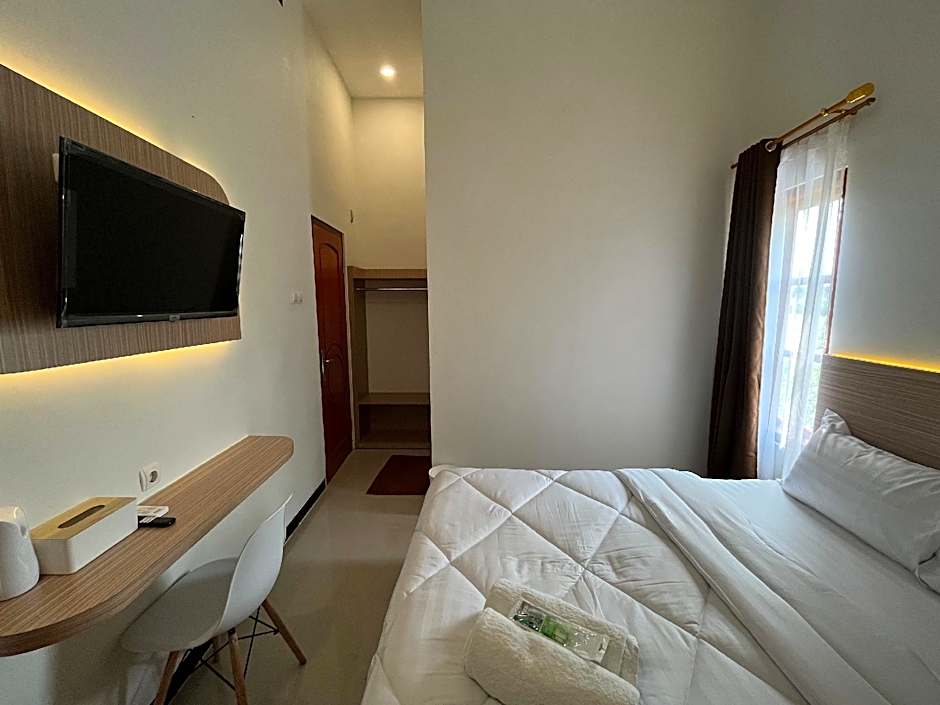 JENGGO Riverside RedPartners Kampung Inggris Pare