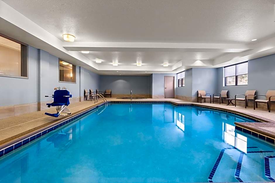 Holiday Inn Express Grove City - Premium Outlet Mall By IHG