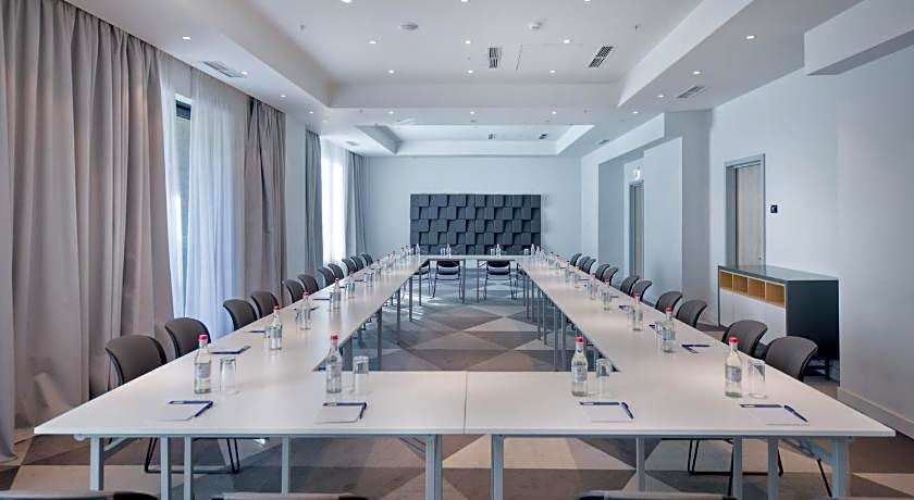 Holiday Inn Express Yerevan By IHG