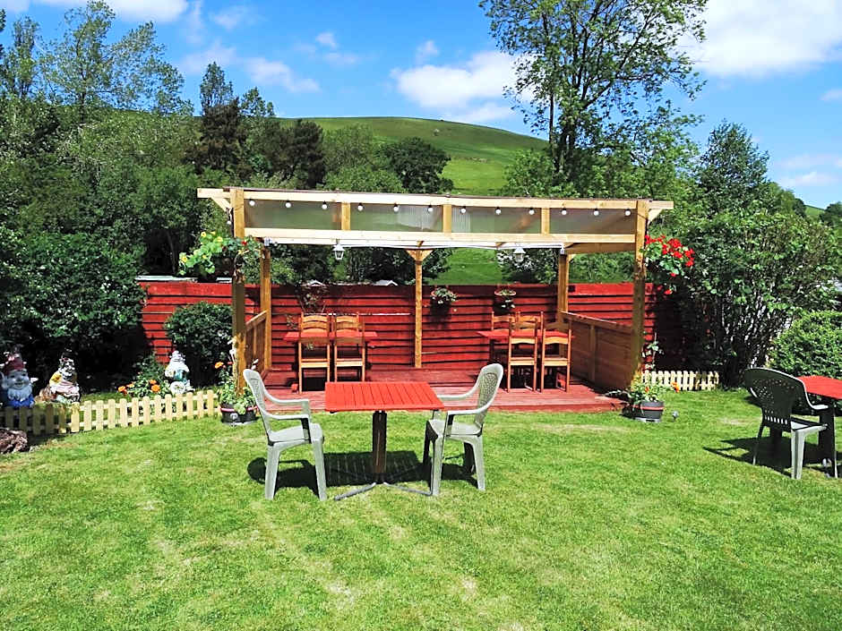 Llew Coch B&B formerly The Red Lion inn