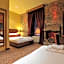 The Commercial Hotel