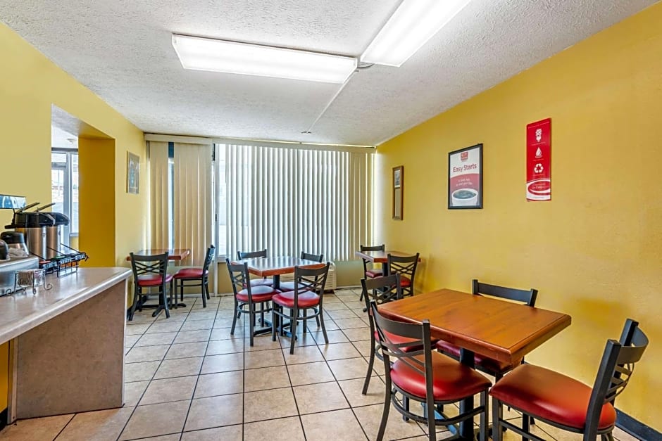 Econo Lodge Rolla I-44 Exit 184 Near Missouri University of Science and Technology