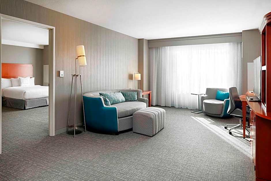 Courtyard by Marriott Indianapolis Downtown